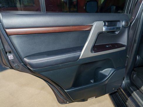 Used 2021 Toyota Land Cruiser image 19
