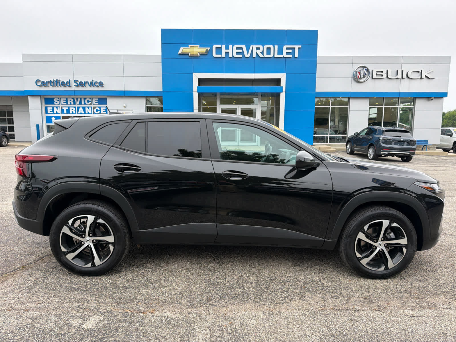 Used 2025 Chevrolet Trax RS w/ Driver Confidence Package FWD image 10