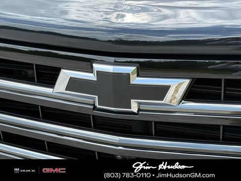 Certified 2025 Chevrolet Silverado 1500 High Country w/ High Country Premium Package AWD/4WD image 8