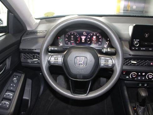 Used 2023 Honda Accord EX image 11