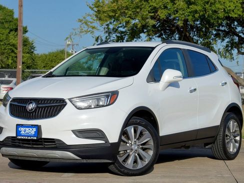 Used 2019 Buick Encore Preferred FWD image 2