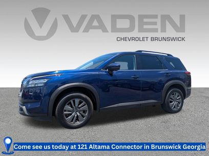 Used 2024 Nissan Pathfinder SV