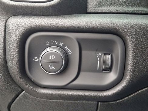 Used 2023 RAM 3500 Tradesman w/ Chrome Appearance Group image 25