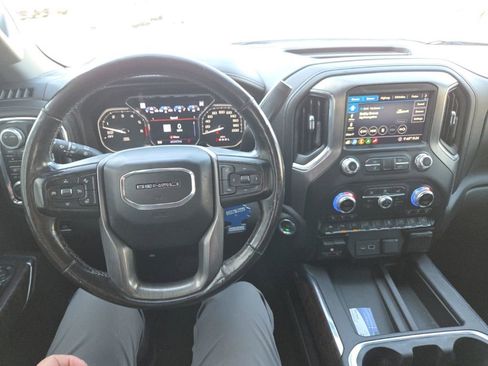 Used 2020 GMC Sierra 1500 Denali w/ Denali Ultimate Package AWD/4WD image 22