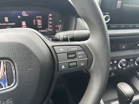 Certified 2025 Honda Accord SE image 21