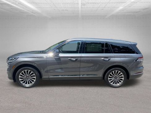 Used 2021 Lincoln Aviator Reserve w/ Equipment Group 201A AWD/4WD image 2