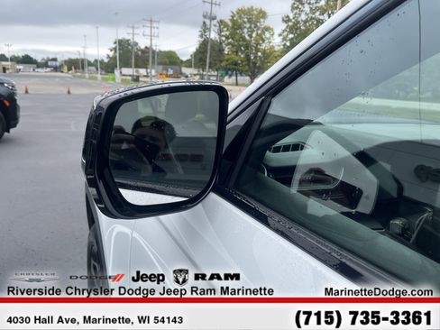 Used 2024 Jeep Grand Cherokee Altitude image 6