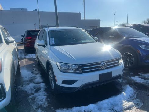Used 2019 Volkswagen Tiguan SE AWD/4WD image 3