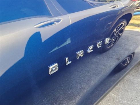 Used 2023 Chevrolet Blazer LT w/ Driver Confidence Package image 9