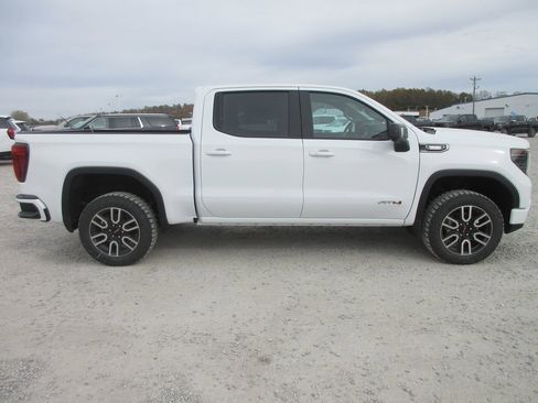 New 2026 GMC Sierra 1500 AT4 image 2