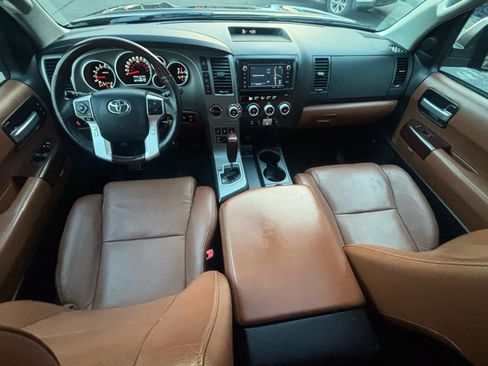 Used 2015 Toyota Sequoia Platinum image 29