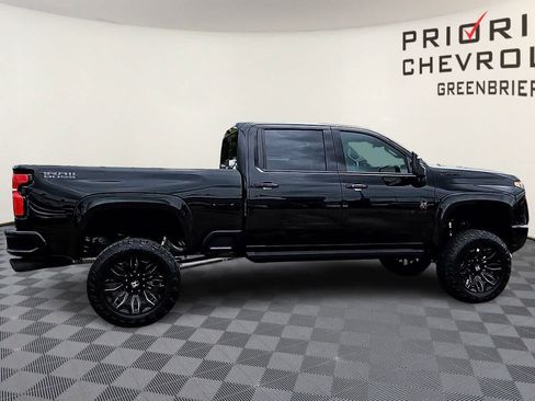 Used 2025 Chevrolet Silverado 2500 LTZ w/ Trail Boss Package AWD/4WD image 9