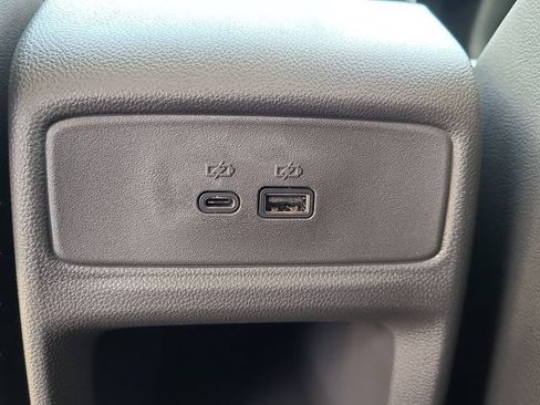 New 2026 Chevrolet Trax LT w/ Midnight Edition FWD image 15
