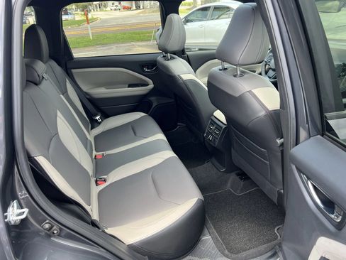 Used 2025 Subaru Forester Limited AWD/4WD image 16