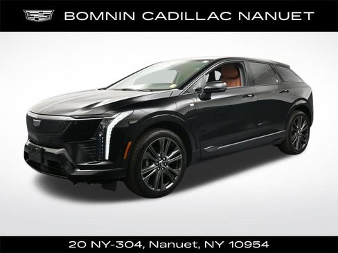Used 2026 Cadillac Optiq Sport 2 AWD/4WD image 1