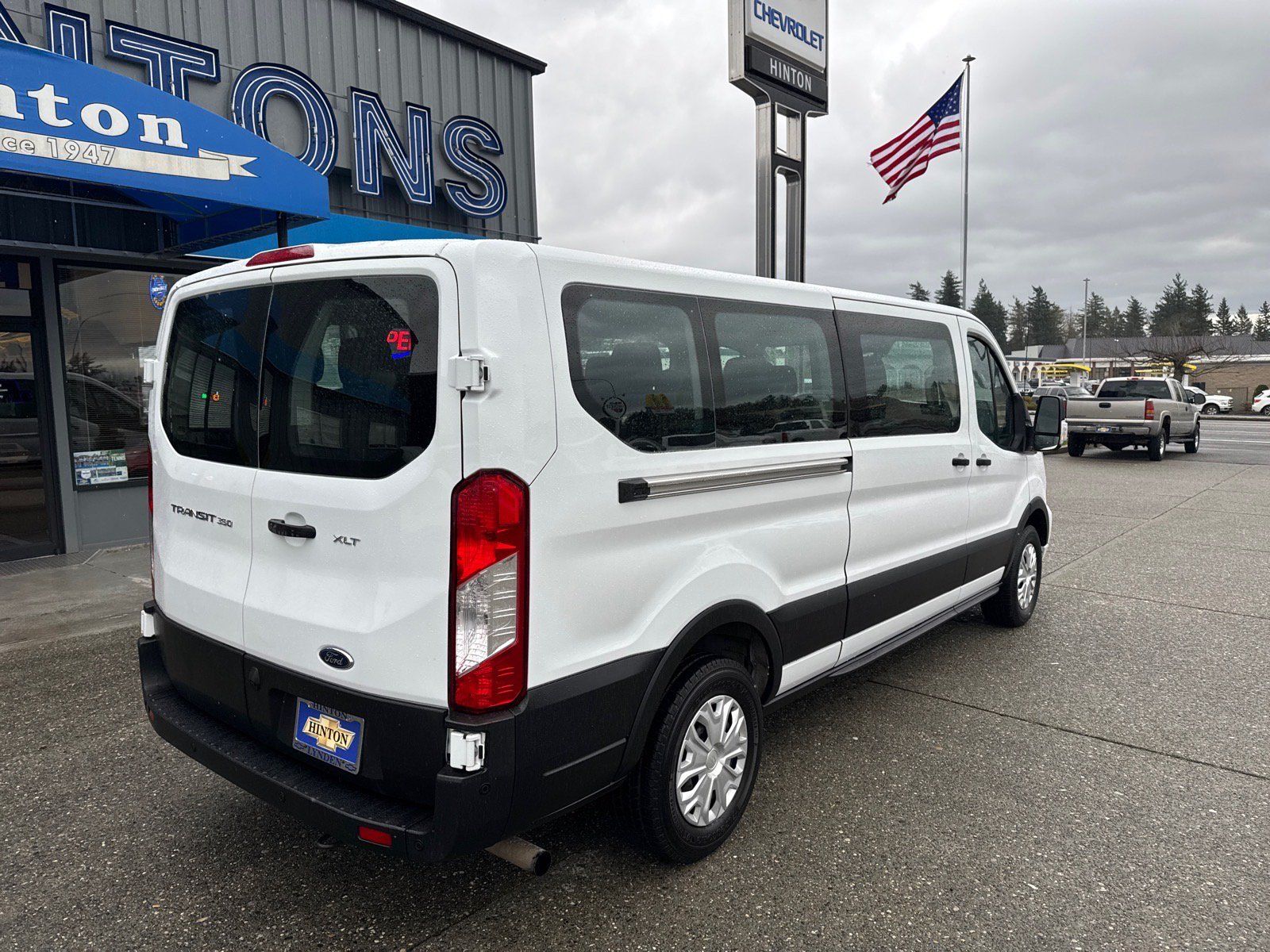 Used 2021 Ford Transit 350 XLT RWD image 4