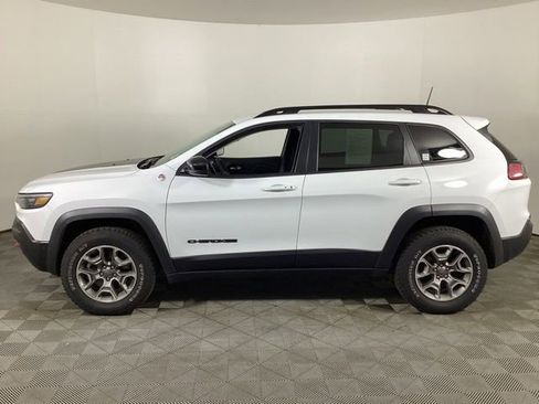 Used 2023 Jeep Cherokee Trailhawk image 5