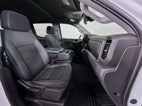 Used 2024 GMC Sierra 1500 Elevation image 29