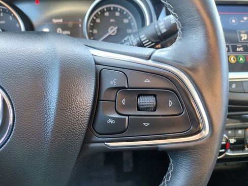 Used 2022 Buick Encore GX Essence w/ Advanced Technology Package image 25