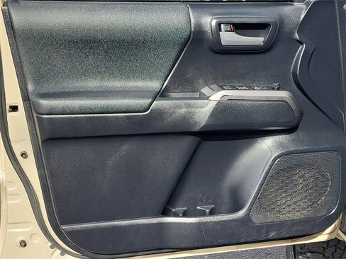 Used 2019 Toyota Tacoma 4x4 Double Cab image 19