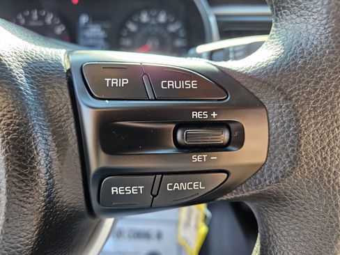 Used 2023 Kia Rio S image 22