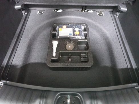 New 2026 Jeep Compass Latitude image 26