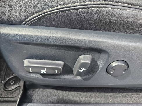 Used 2016 Toyota 4Runner SR5 Premium image 12