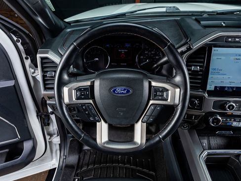 Used 2022 Ford F250 Platinum w/ Tremor Off-Road Package image 18