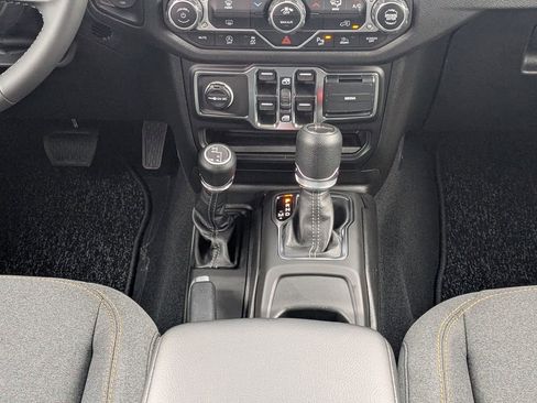 New 2026 Jeep Gladiator Sport AWD/4WD image 45