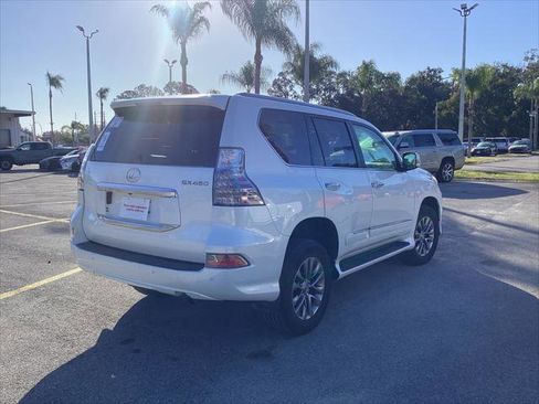 Used 2018 Lexus GX 460 Luxury image 3