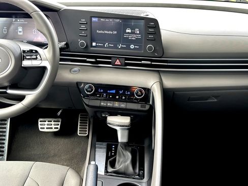 Used 2026 Hyundai Elantra Sport FWD image 29