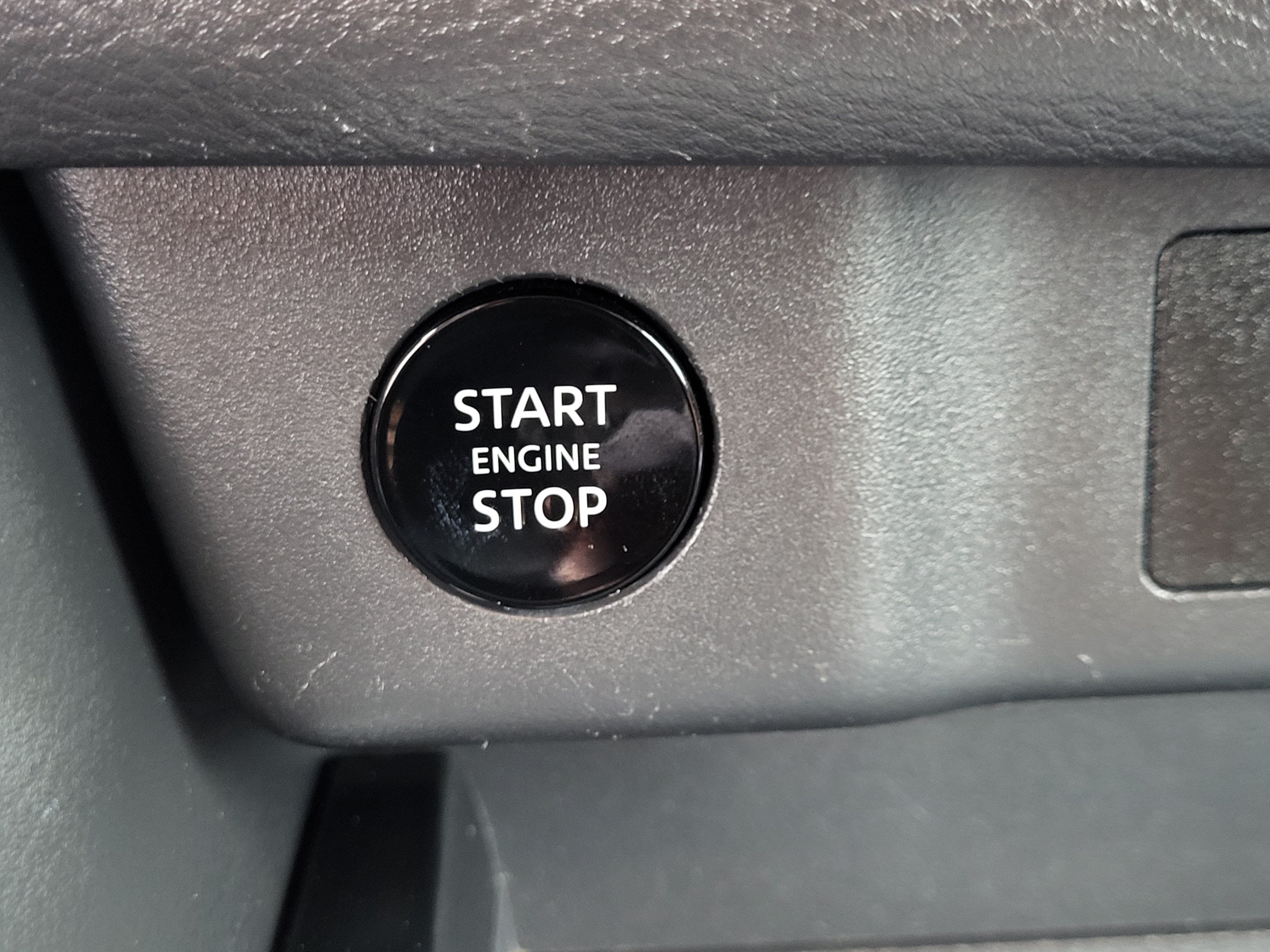 Certified 2024 Nissan Rogue SV FWD image 20