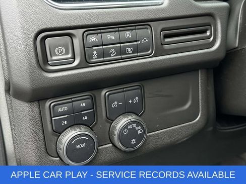 Used 2022 Chevrolet Tahoe Z71 w/ Luxury Package image 11