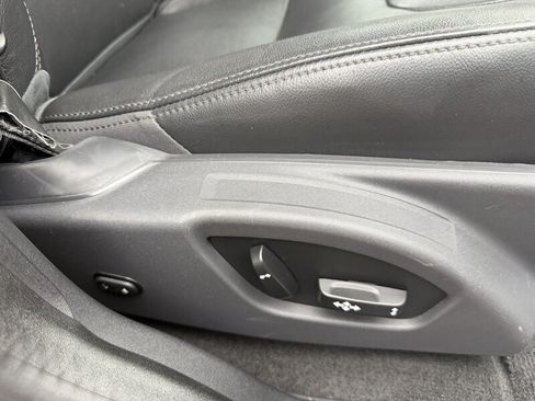 Used 2015 Volvo XC60 T6 w/ Proximity Package AWD/4WD image 22