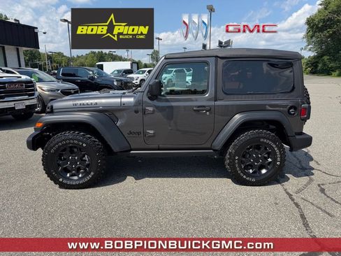 Used 2023 Jeep Wrangler Sport AWD/4WD image 2