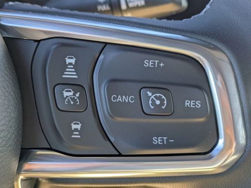 New 2026 Jeep Wrangler Unlimited Sahara AWD/4WD image 29