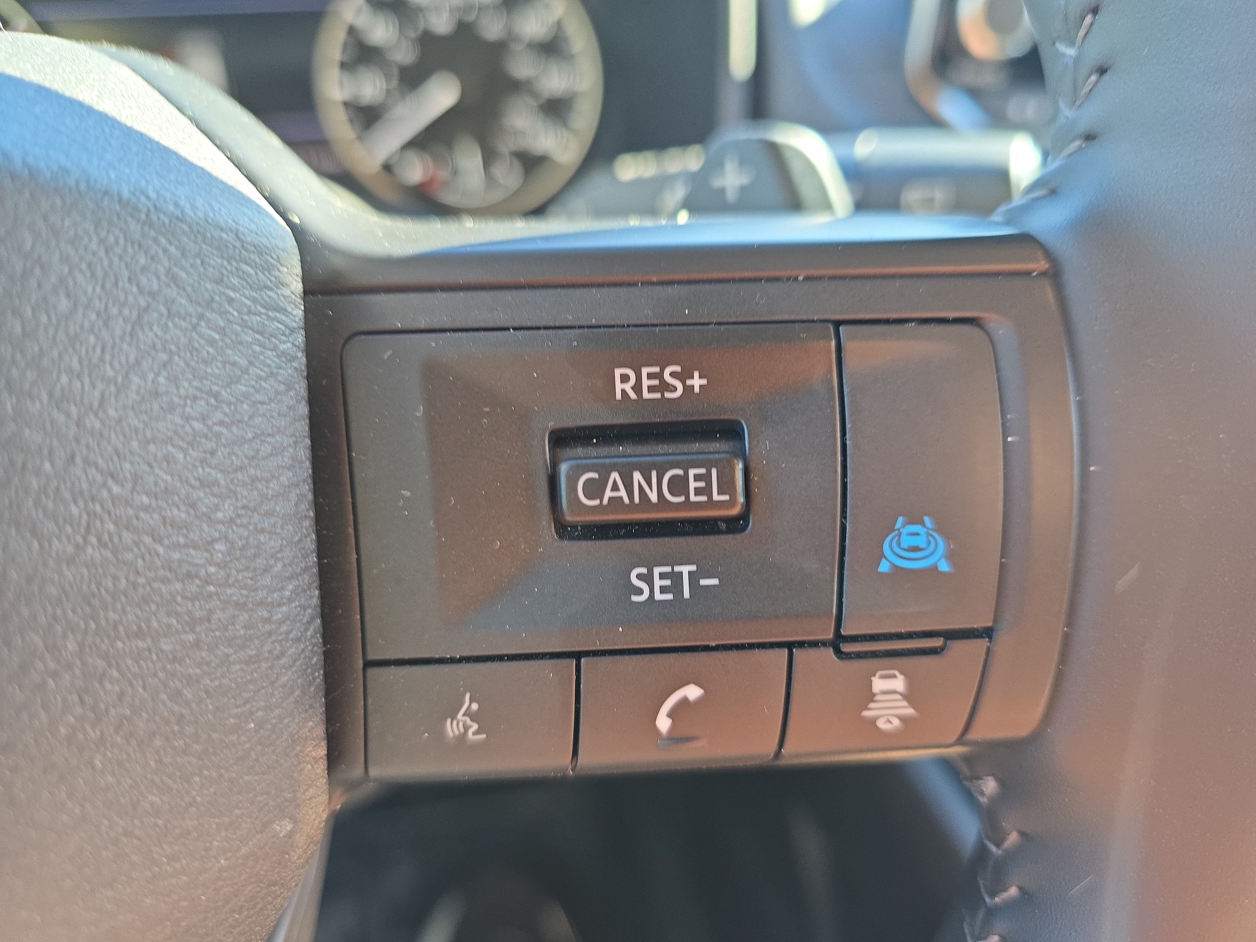 Used 2026 Nissan Rogue SV AWD/4WD image 27