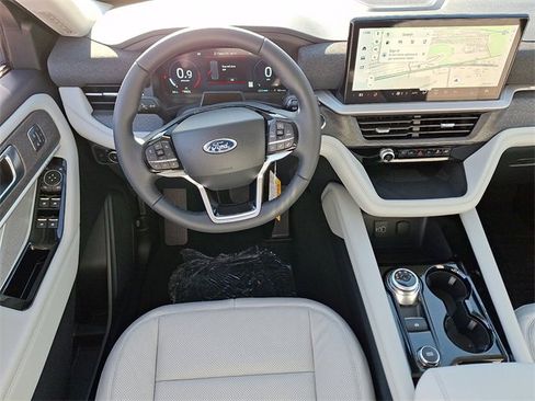 New 2026 Ford Explorer Platinum w/ LUX Leather Package image 7