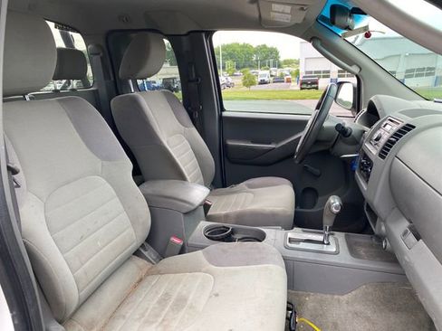 Used 2011 Nissan Frontier S w/ S Preferred Pkg RWD image 13
