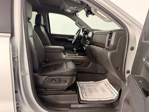 Used 2022 GMC Sierra 1500 SLT w/ SLT Premium Package AWD/4WD image 27