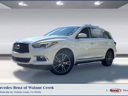 Used 2017 INFINITI QX60 Luxe w/ Deluxe Technology Package
