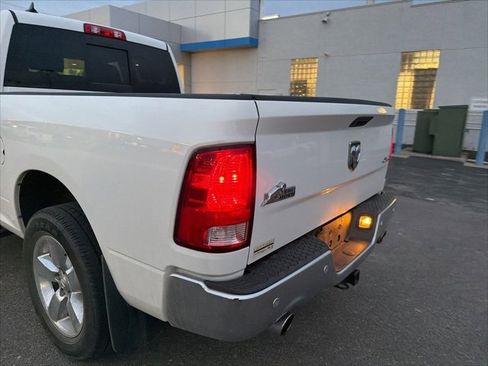 Used 2017 RAM 1500 Big Horn image 28