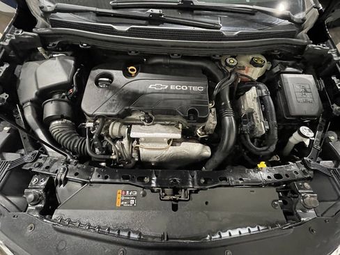 Used 2017 Chevrolet Cruze LS image 36