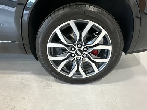 Used 2024 Cadillac XT6 Sport AWD/4WD image 9