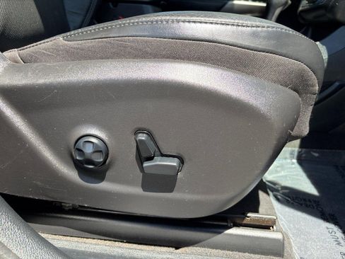 Used 2020 Jeep Cherokee Limited FWD image 27