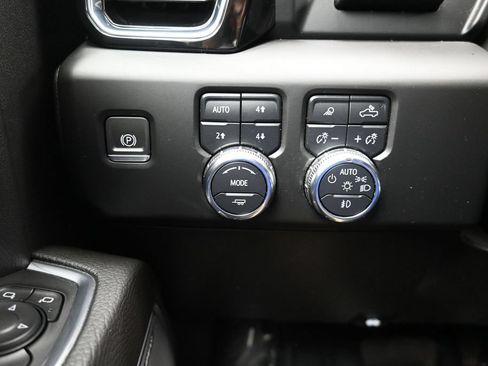 Used 2024 GMC Sierra 1500 Denali w/ Denali Reserve Package AWD/4WD image 17