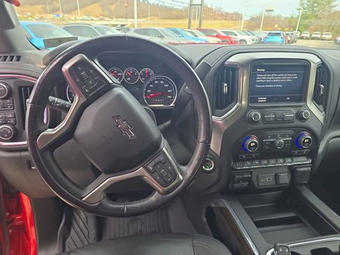 Used 2021 Chevrolet Silverado 1500 LT Trail Boss w/ Convenience Package II image 16