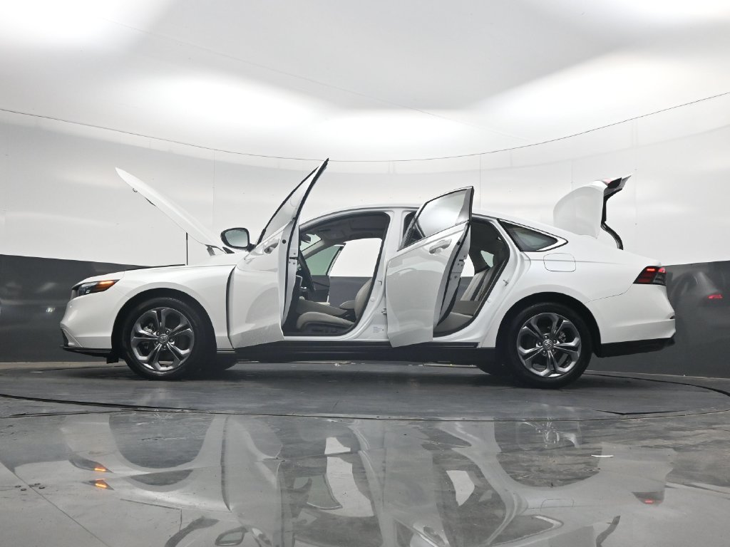 Used 2025 Honda Accord EX-L image 46