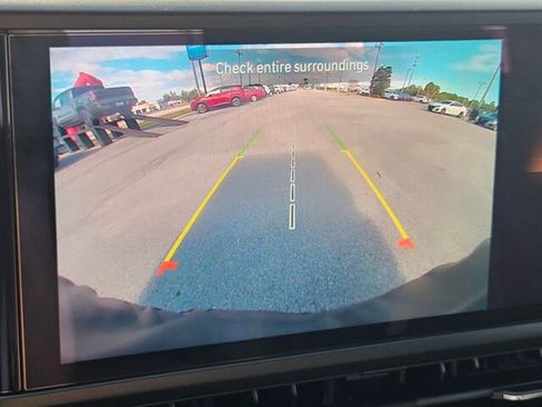 Used 2024 Jeep Wrangler Sport image 19