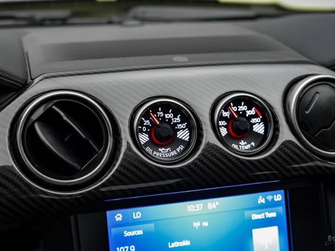 Used 2021 Ford Mustang Shelby GT500 w/ Carbon Fiber Track Pack image 51